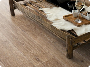 Výměna laminátových podlah v paneláku